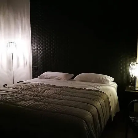 Ferienwohnung Appa49 Vicino Ospedale Borgo Roma, Fiera E Univr Verona Exterior foto