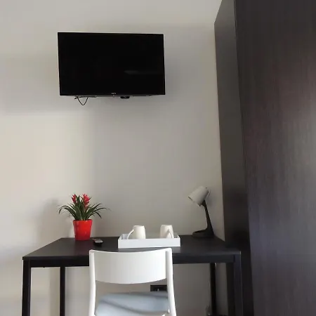 Ferienwohnung Appa49 Vicino Ospedale Borgo Roma, Fiera E Univr Verona Exterior foto