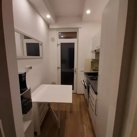 Ferienwohnung Appa49 Vicino Ospedale Borgo Roma, Fiera E Univr Verona Exterior foto
